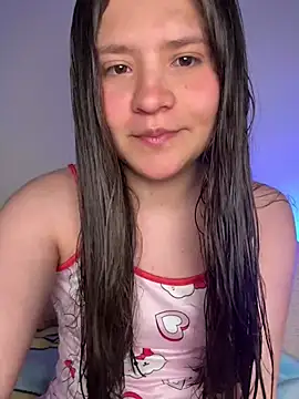 Emilyybennet  online show from 07.20.26