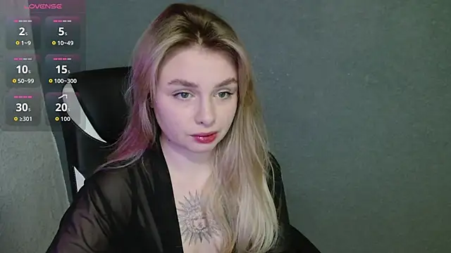 AngelicaHollywood online show from 10.12.25