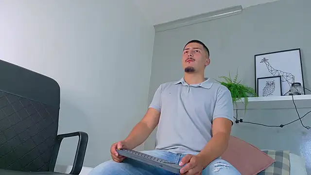 MrFox   online show from 10.28.25