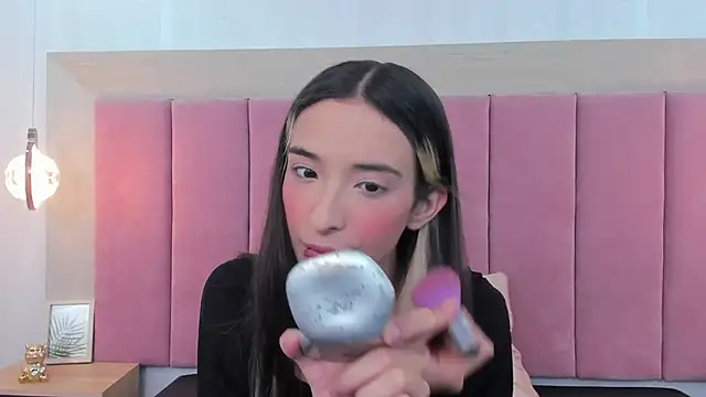 Emilia Bons online show from 10.01.25