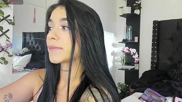 sara ramirez01 online show from 03.19.26