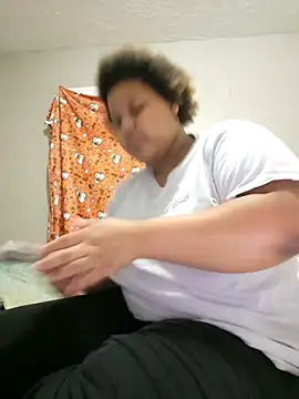 chocolate bella online show from 09.10.25