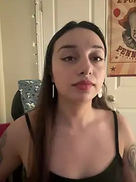 CharmingMaddie online show from 02.05.26