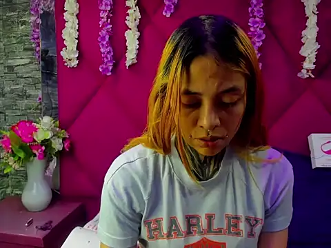 Snapshot of Sofii_Anal_ chatting on 09.13.25 Sofii Anal online show from 09.13.25