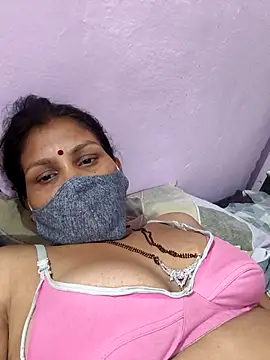 Love-pari077 online show from 10.18.25