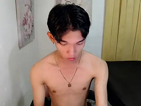 Snapshot of fuckerfriendsxx chatting on 11.10.25 fuckerfriendsxx online show from 11.10.25