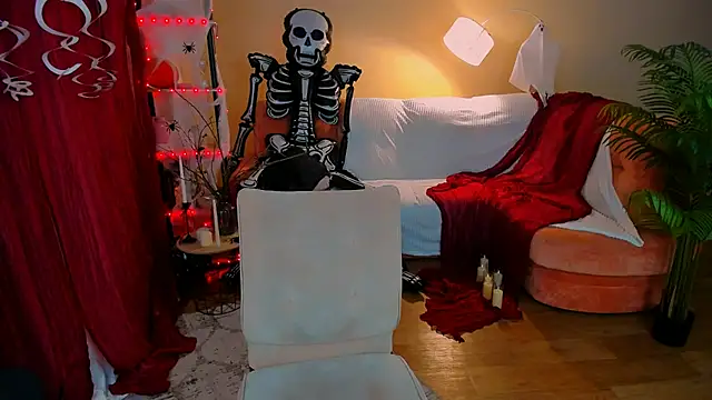 ChristinaConteeree online show from 10.29.25