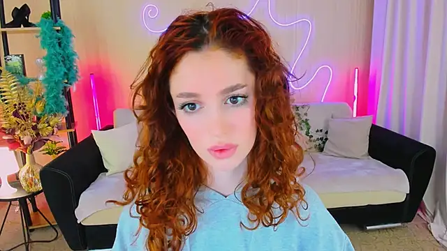 ChristinaConteeree online show from 11.18.25