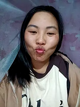 Love-Ly99 online show from 11.28.25