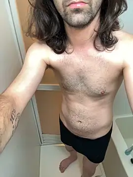 Snapshot of Frankieyyy1 chatting on 10.20.25 Frankieyyy1 online show from 10.20.25