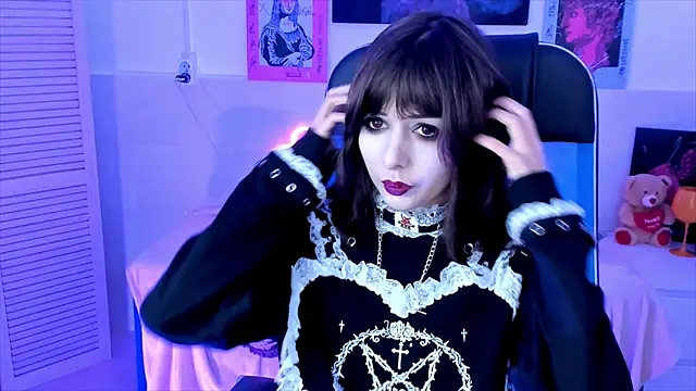 CrystallBloom online show from 09.29.25