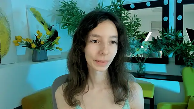 Snapshot of EmmanuellBrown chatting on 11.02.25 EmmanuellBrown online show from 11.02.25