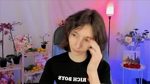 EmmanuellBrown online show from 12.23.25