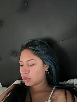 Snapshot of lynn9000 chatting on 02.19.26 lynn9000 online show from 02.19.26