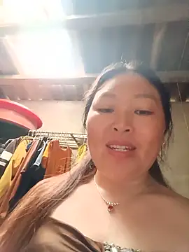 Snapshot of mptan73 chatting on 05.19.26 mptan73 online show from 05.19.26