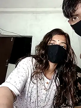 hiddennisha online show from 10.25.25