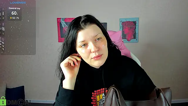 Snapshot of Michele_Greenn chatting on 10.03.25 Michele Greenn online show from 10.03.25