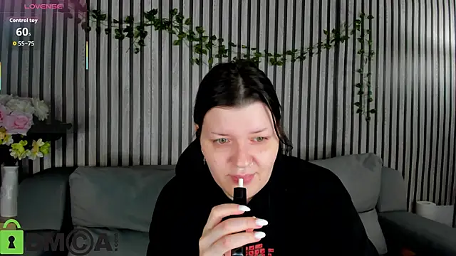 Snapshot of Michele_Greenn chatting on 11.16.25 Michele Greenn online show from 11.16.25