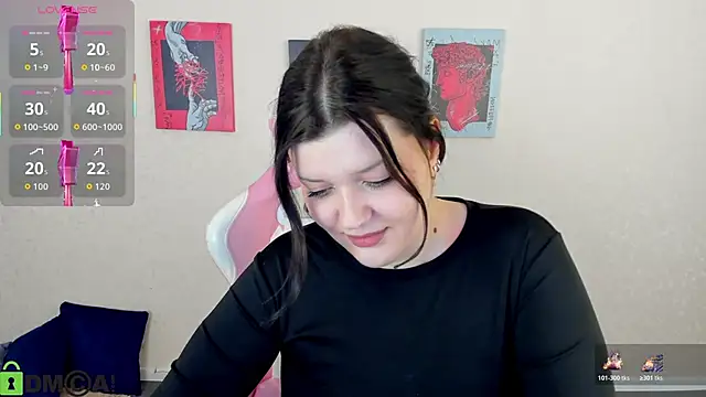 Snapshot of Michele_Greenn chatting on 11.30.25 Michele Greenn online show from 11.30.25