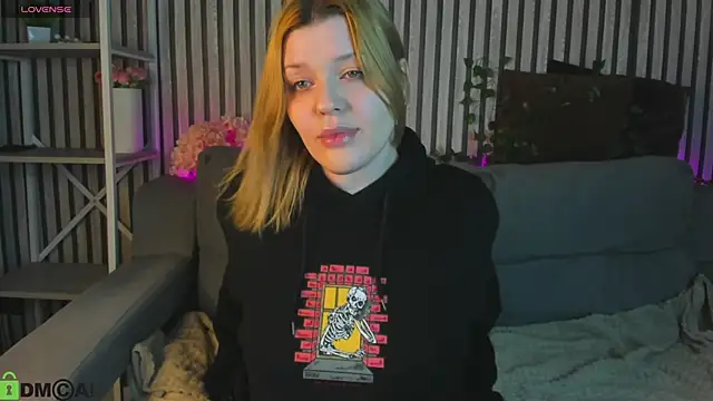 Michele Greenn online show from 04.10.26