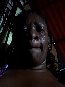 Snapshot of randyboom chatting on 12.11.24 randyboom online show from 12.11.24