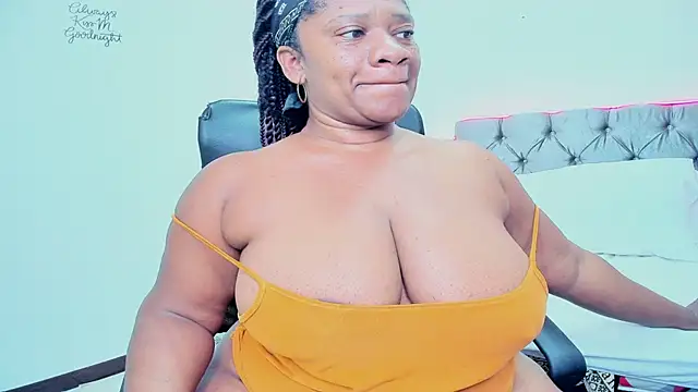 Snapshot of randyboom chatting on 12.13.24 randyboom online show from 12.13.24