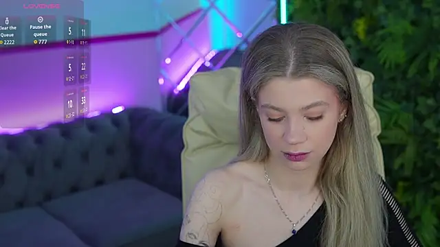 SandyLayy online show from 05.07.26