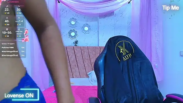 mia  thomson  online show from 04.16.26