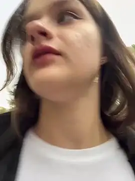 KittyQueeny online show from 09.18.25