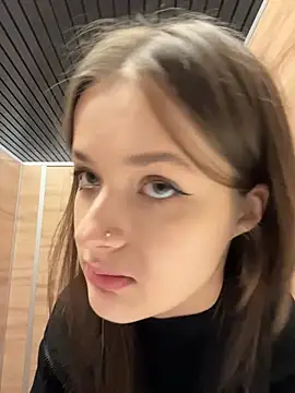 KittyQueeny online show from 09.29.25