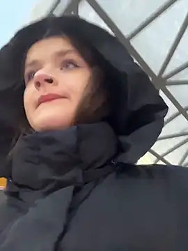 KittyQueeny online show from 11.28.25