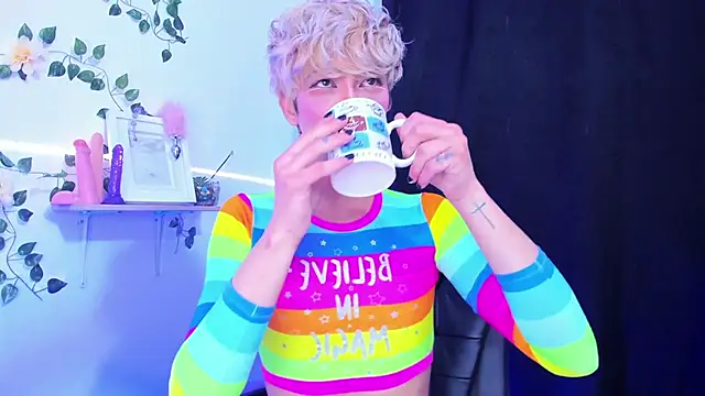 Snapshot of Cooperrosscute233 chatting on 09.15.25 Cooperrosscute233 online show from 09.15.25