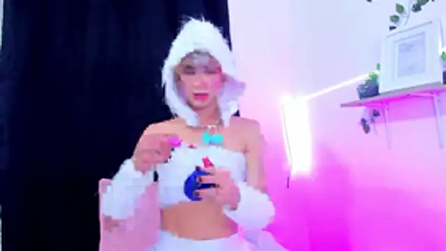 Snapshot of Cooperrosscute233 chatting on 10.24.25 Cooperrosscute233 online show from 10.24.25