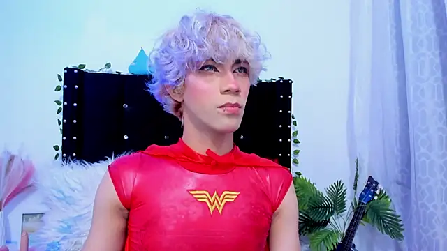 Snapshot of Cooperrosscute233 chatting on 11.01.25 Cooperrosscute233 online show from 11.01.25