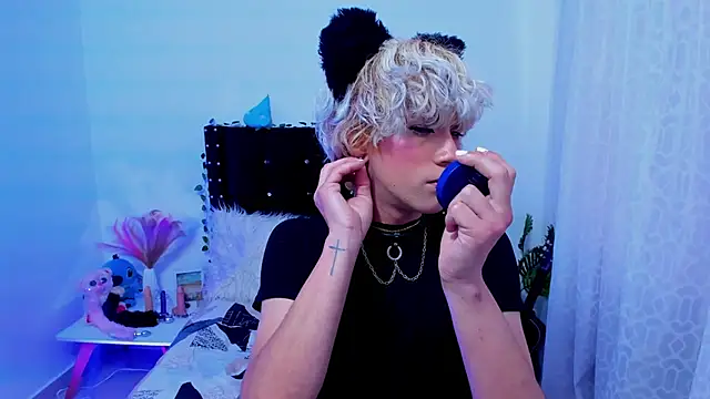 Snapshot of Cooperrosscute233 chatting on 11.12.25 Cooperrosscute233 online show from 11.12.25