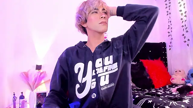 Cooperrosscute233 online show from 02.21.26