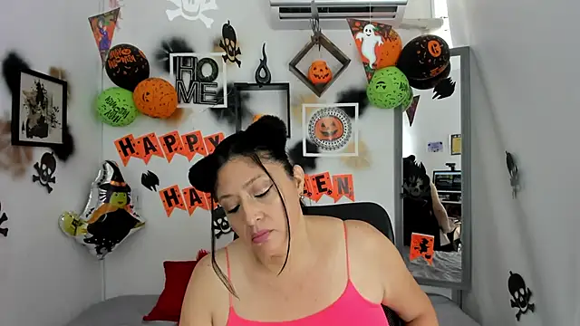 tatiana sofiaa online show from 10.28.25