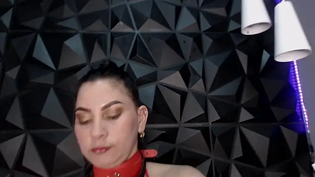 helenasaenz online show from 10.29.25