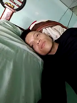 Snapshot of elinnki chatting on 09.14.25 elinnki online show from 09.14.25