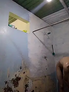 Snapshot of elinnki chatting on 10.20.25 elinnki online show from 10.20.25