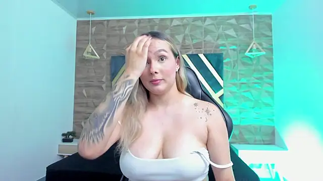 Emmaa white  online show from 03.21.26