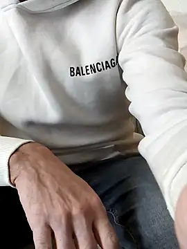 hotmen83 online show from 01.18.26