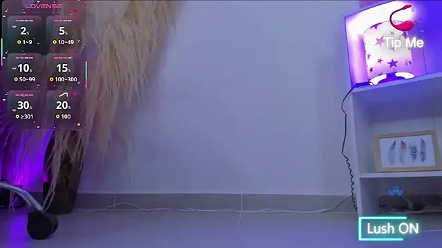 Snapshot of shannel_moss__ chatting on 09.09.25 shannel moss online show from 09.09.25