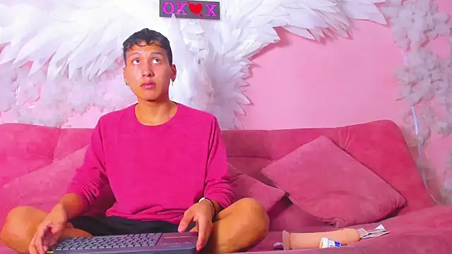 spicy adonhis online show from 12.03.25