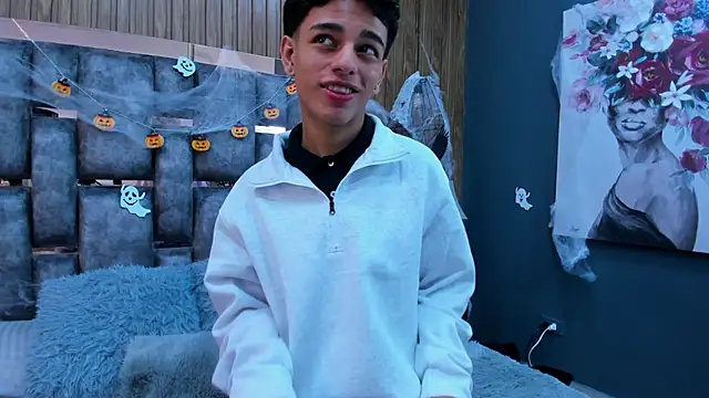 Snapshot of owen__johnson chatting on 11.03.25 owen johnson online show from 11.03.25