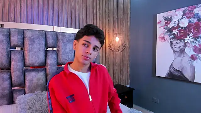 Snapshot of owen__johnson chatting on 11.07.25 owen johnson online show from 11.07.25