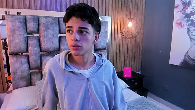 Snapshot of owen__johnson chatting on 11.08.25 owen johnson online show from 11.08.25