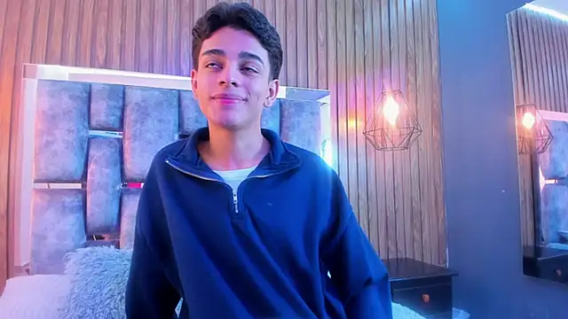 Snapshot of owen__johnson chatting on 11.21.25 owen johnson online show from 11.21.25