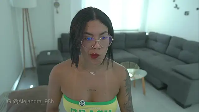 kyria 1 online show from 10.05.25