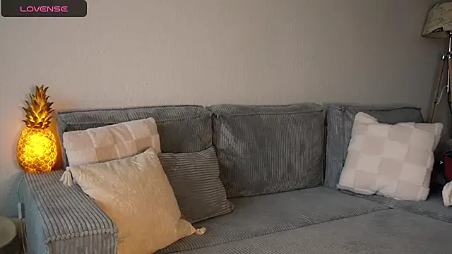 LucyxLou online show from 09.14.25